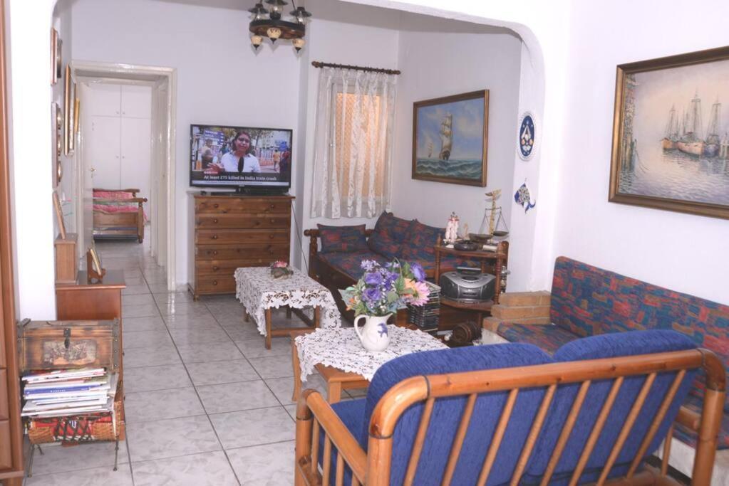 Unique & Cozy Seaview Apartment. Apartment Loutraki (Corinthia)